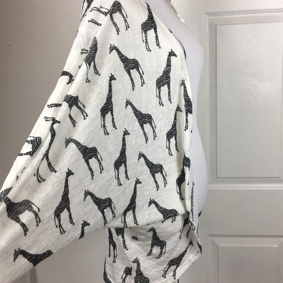 Open cardigan Lightweight Sweater W Giraffes. Sm - Picture 3 of 7